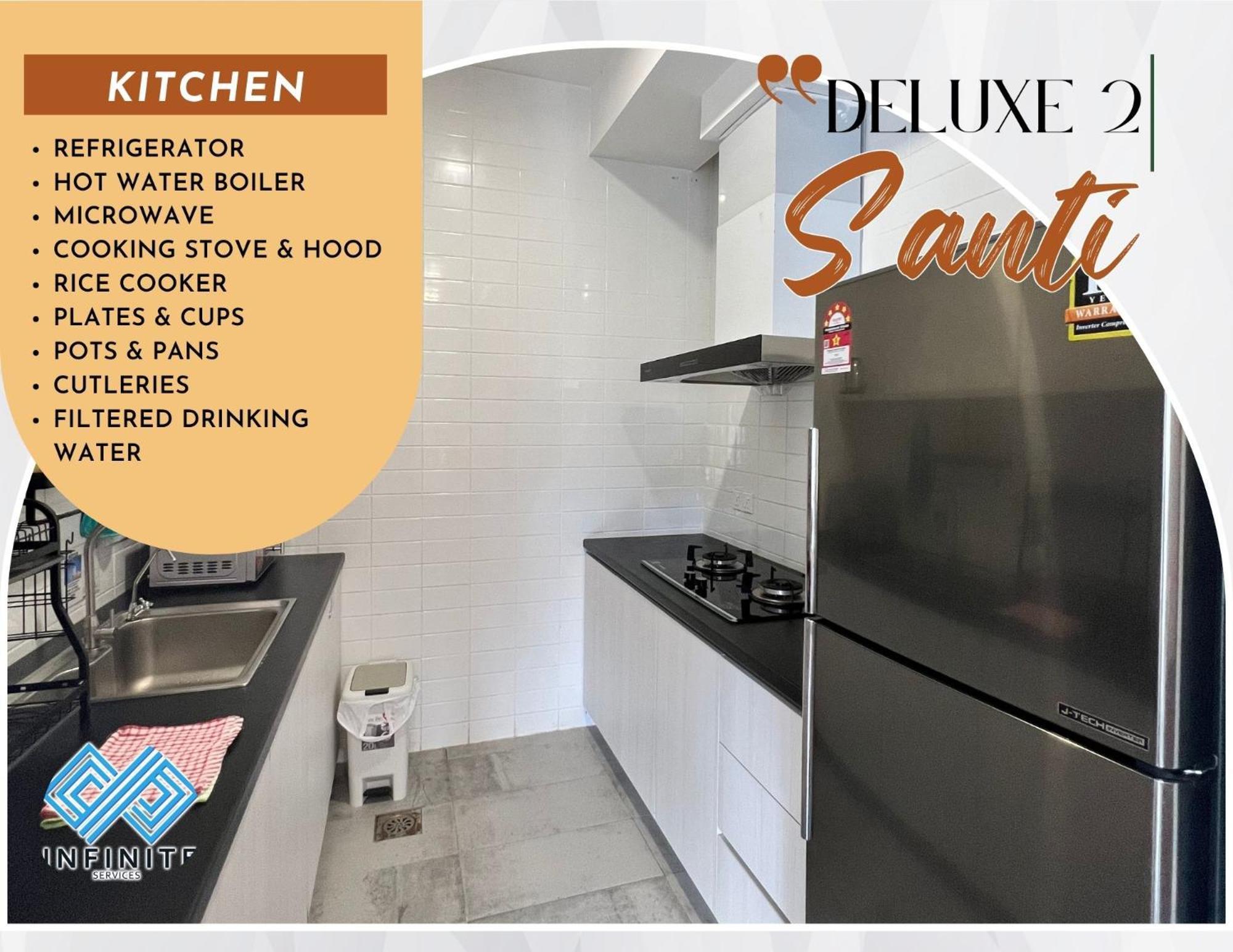 Roxy Townhouse Deluxe , 1 & 2 Holiday home Sematan