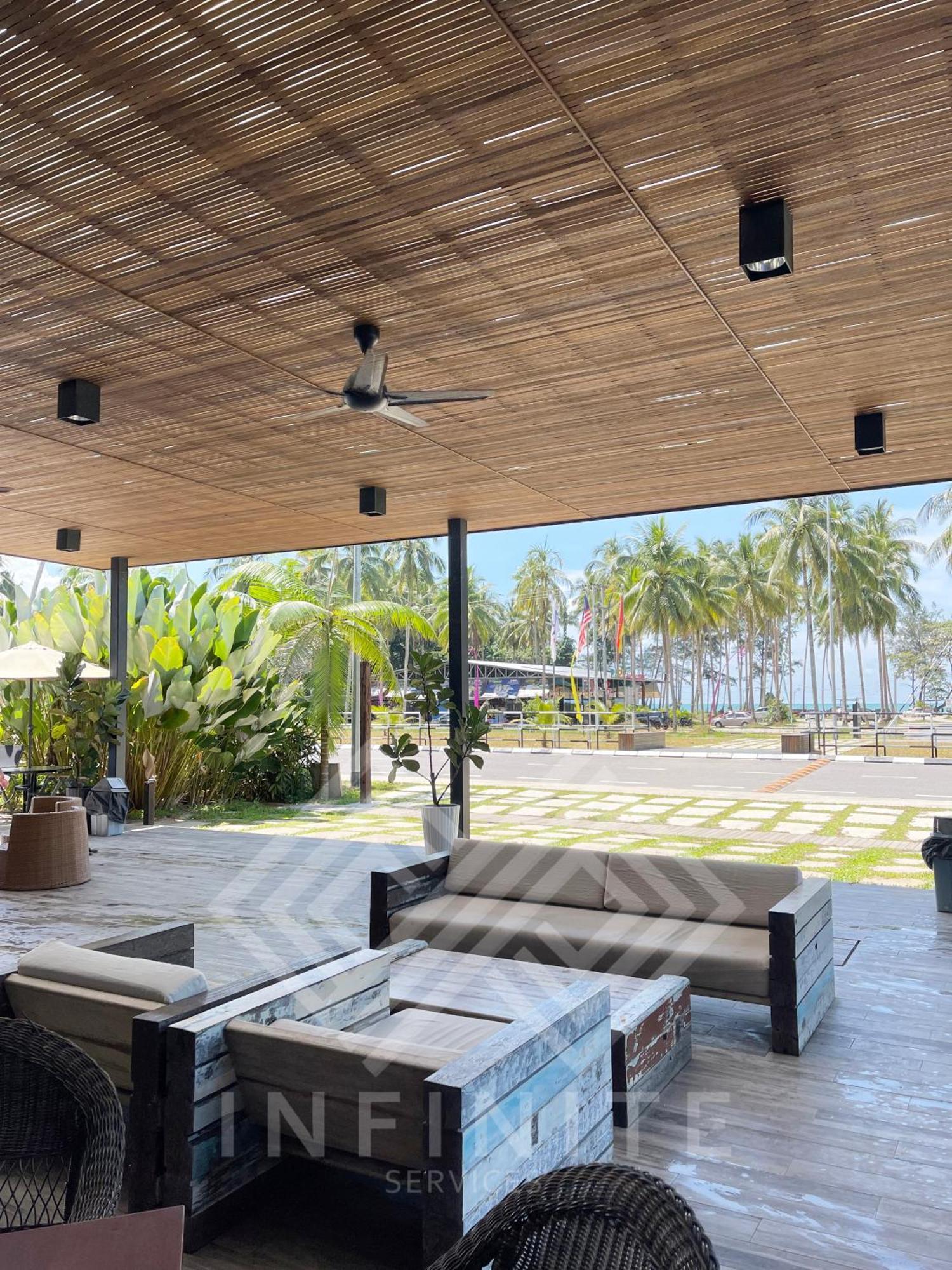 Roxy Townhouse Deluxe , 1 & 2 Holiday home Sematan